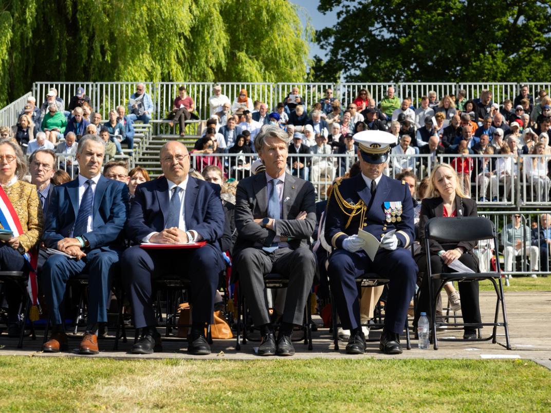 Ambassadeurs tijdens Franse Herdenking