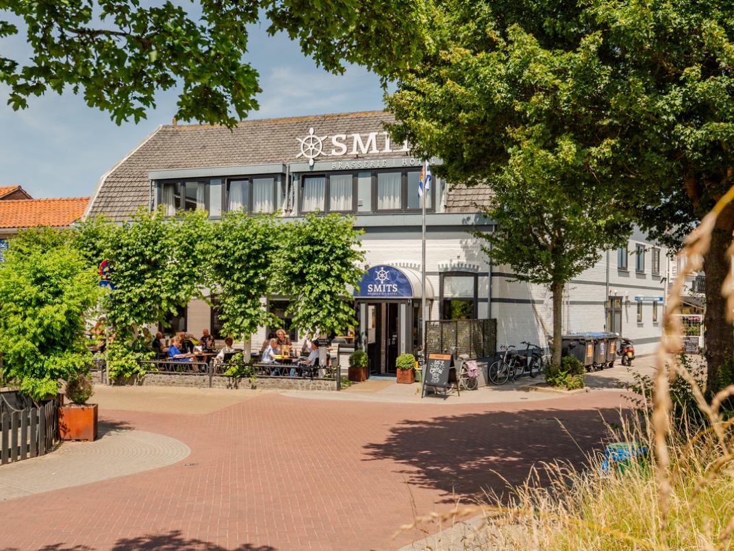 Pand buitenkant Hotel Brasserie Smits